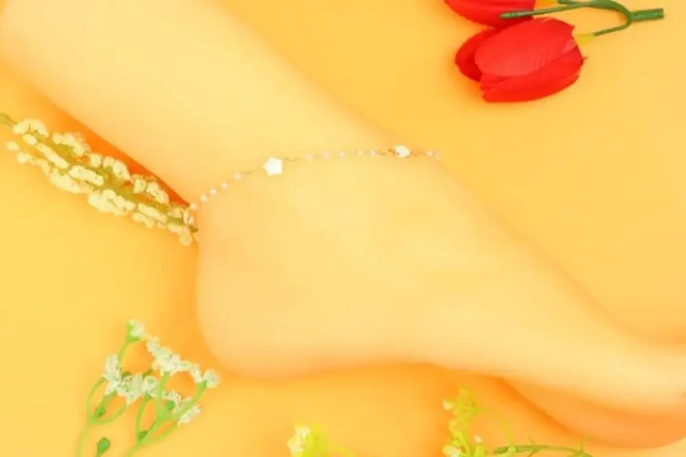 Handmade anklet delicate